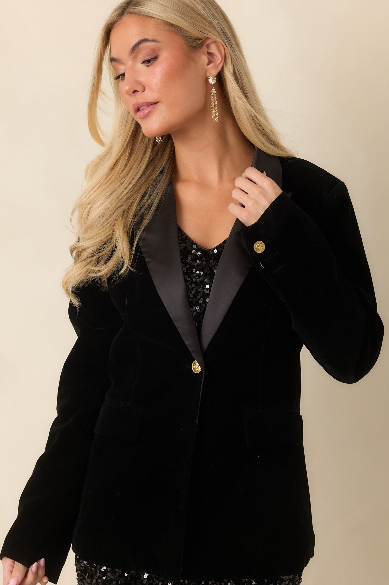 Done Deal Black Velvet Contrast Collar Blazer