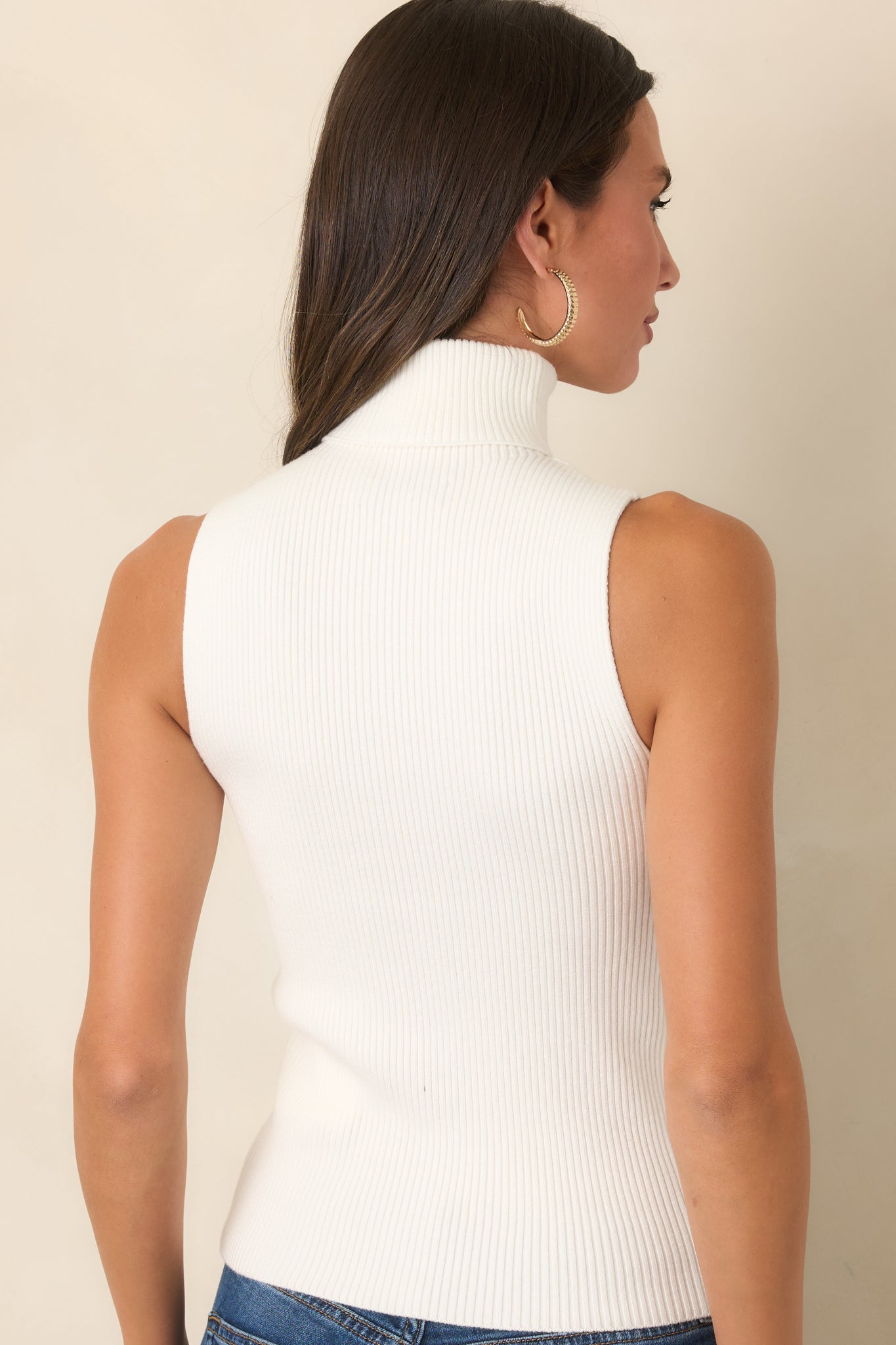 Astrid Wilco Ivory Essential Sleeveless Turtleneck Top