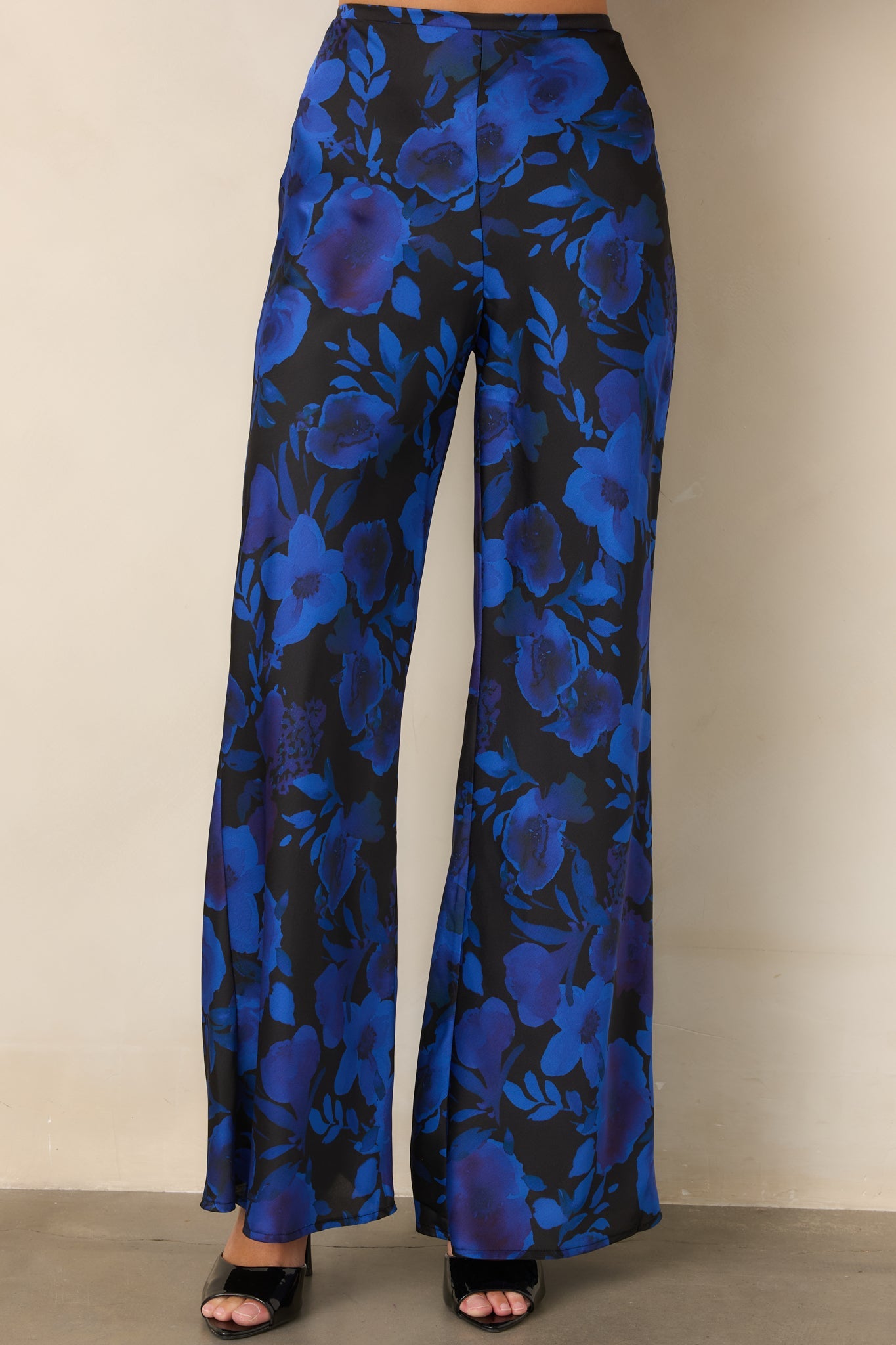 A Whole New Direction Black & Cobalt Floral Satin Wide Leg Pants